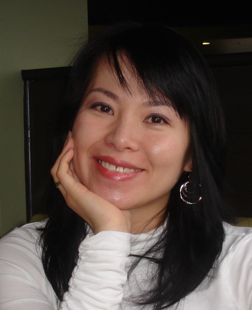 Meiling Yiu - Founder of Be Legendary Internet Consulting & Coaching Mei Ling Yiu - Founder of Be Legendary